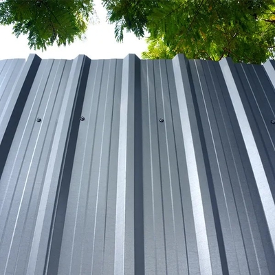 Dx51d Seng Dilapisi Gi Galvalume Steel Coil Warna Dilapisi Untuk Gulungan Lembaran Atap